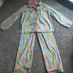 Girls 6/6x Pajamas set. It is by the brand Sleepimint.